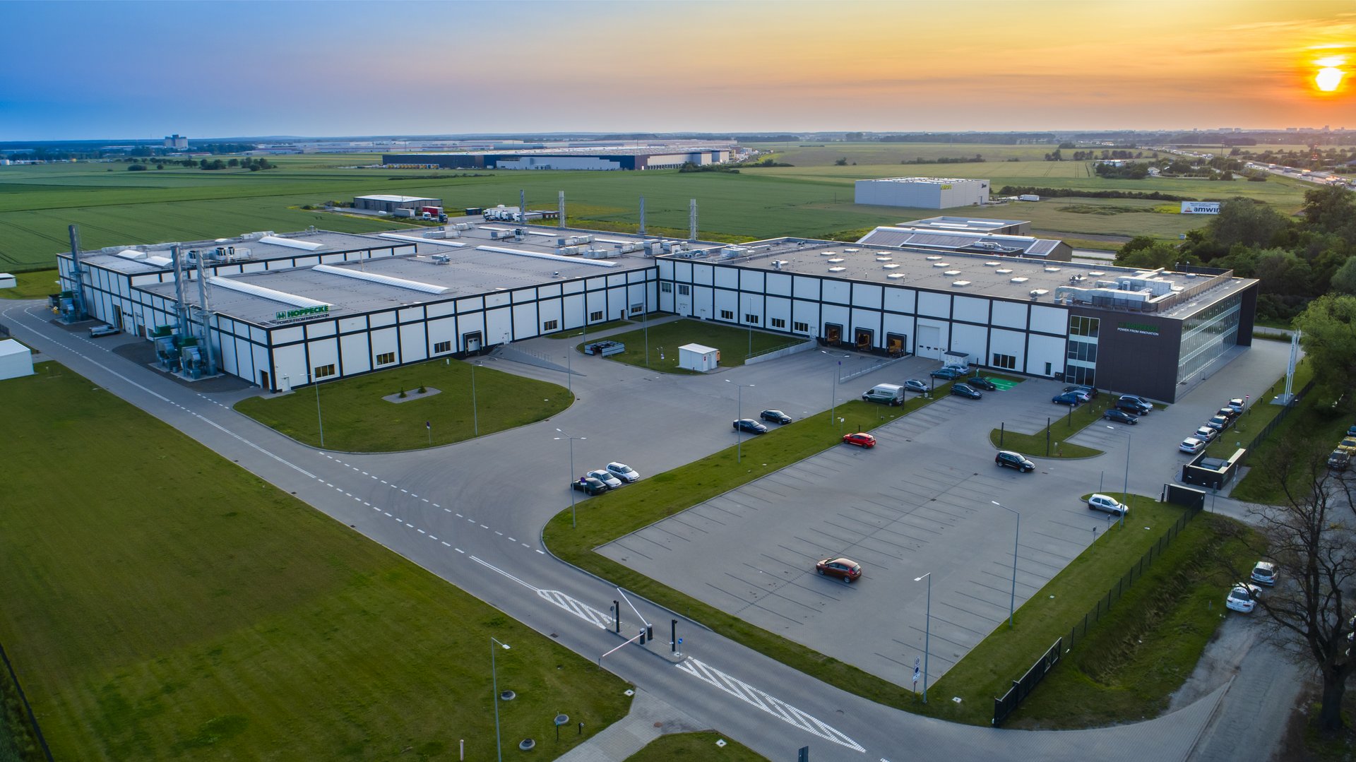HOPPECKE - Twój ekspert od baterii przemysłowych i rozwiązań w zakresie magazynowania energii
