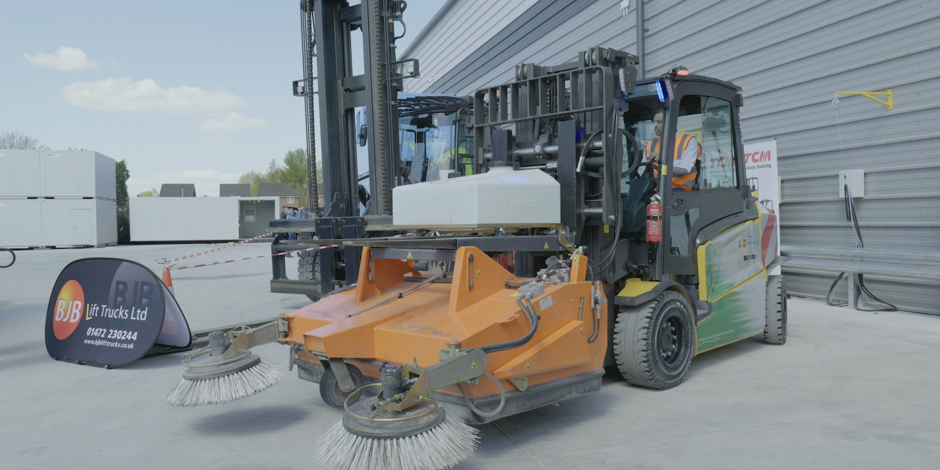 Algeco’s sustainable materials handling solution  - learn more