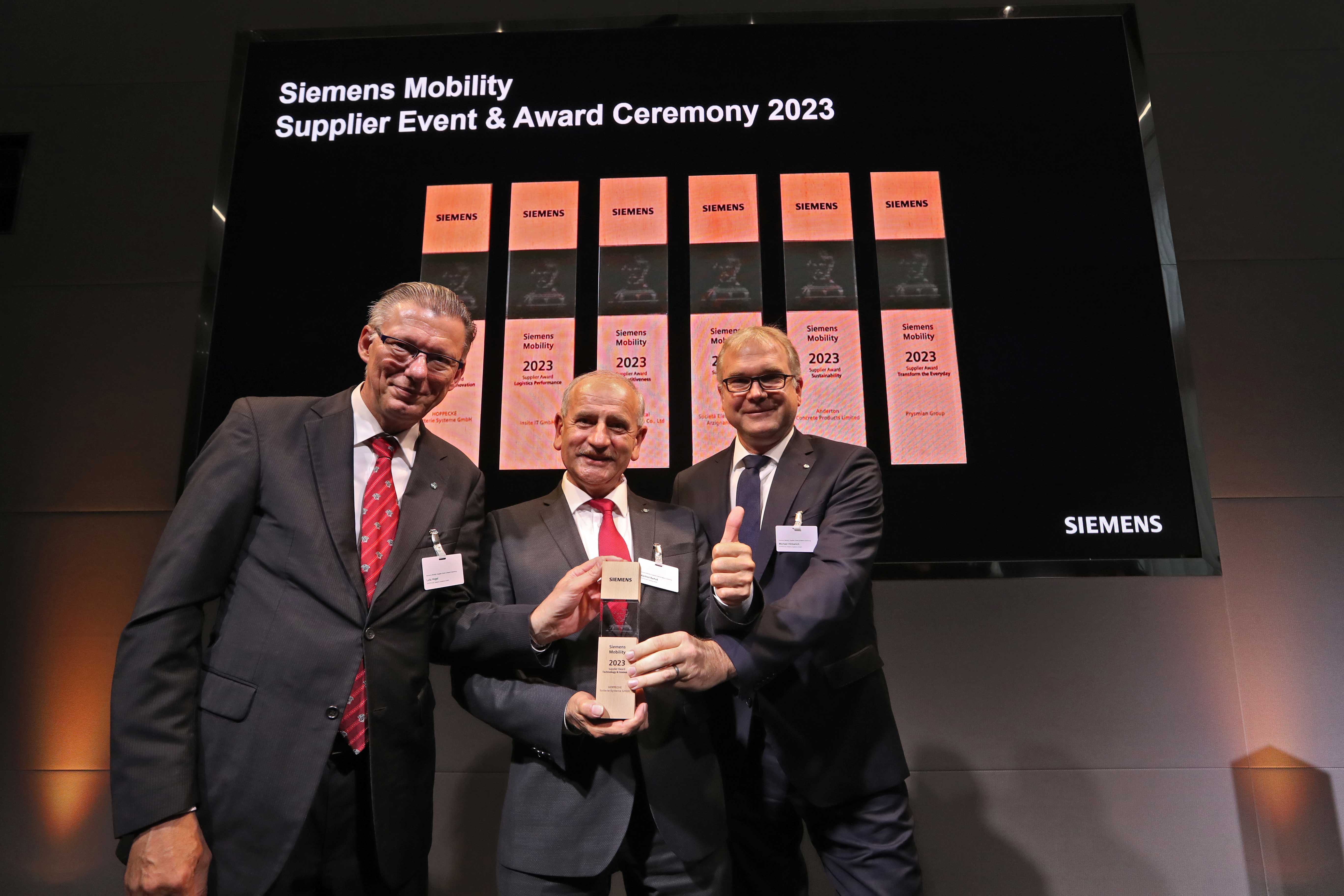 HOPPECKE Rail Division receives prestigious Technology and Innovation Award from Siemens Mobility - Wednesday, 25.10.2023