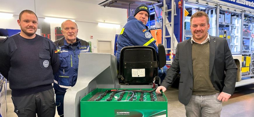 Denen helfen, die uns helfen - HOPPECKE unterstützt das THW Brilon mit Batterie und Ladegerät - Sonntag, 12.01.2025